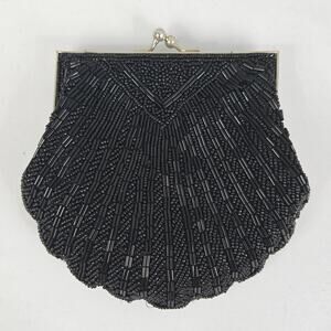 Antique Art Deco Black Beaded Clamshell Clutch Purse Snap Closure Chain Strap